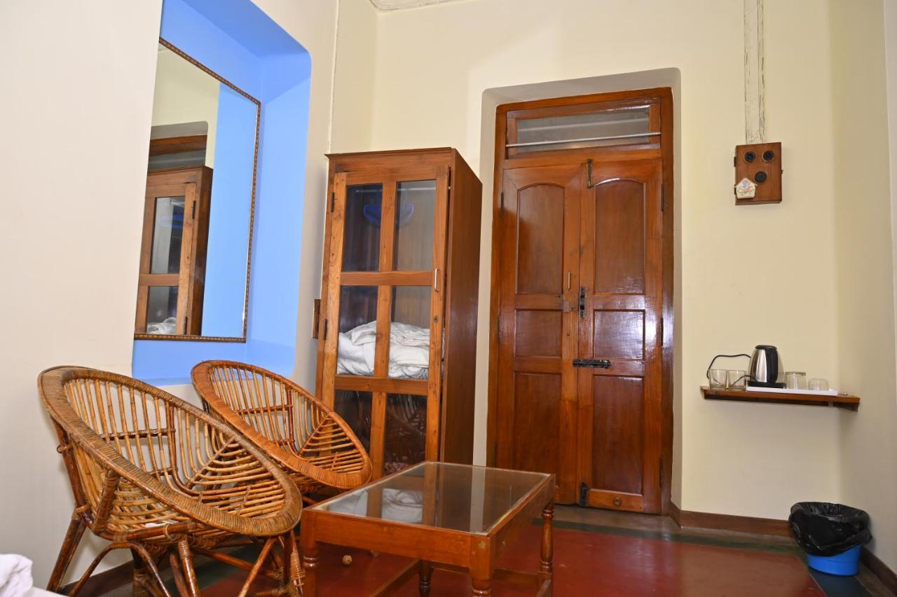 Les Boganveillea Heritage Guest House Ауровиль Экстерьер фото