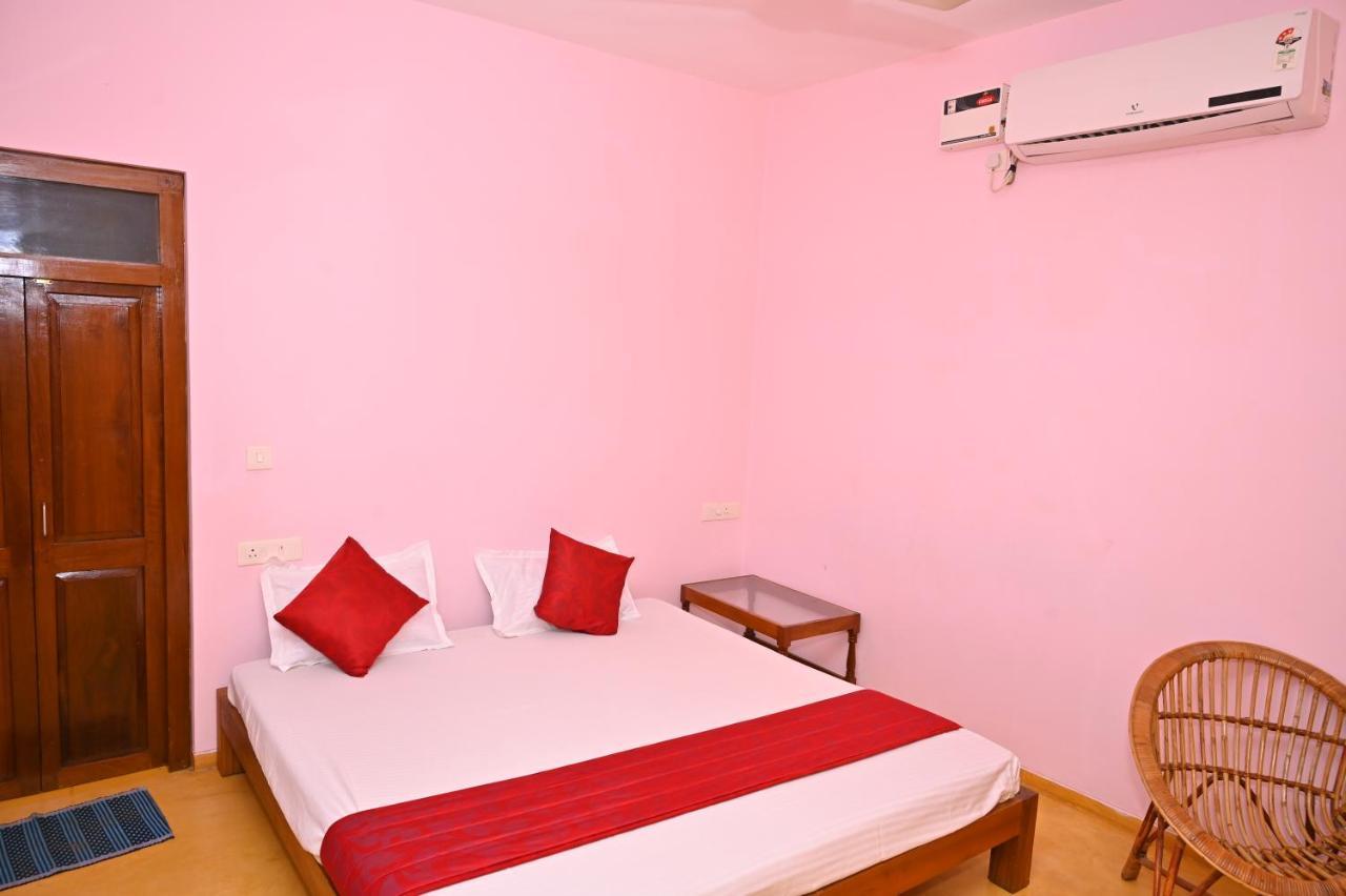 Les Boganveillea Heritage Guest House Ауровиль Экстерьер фото
