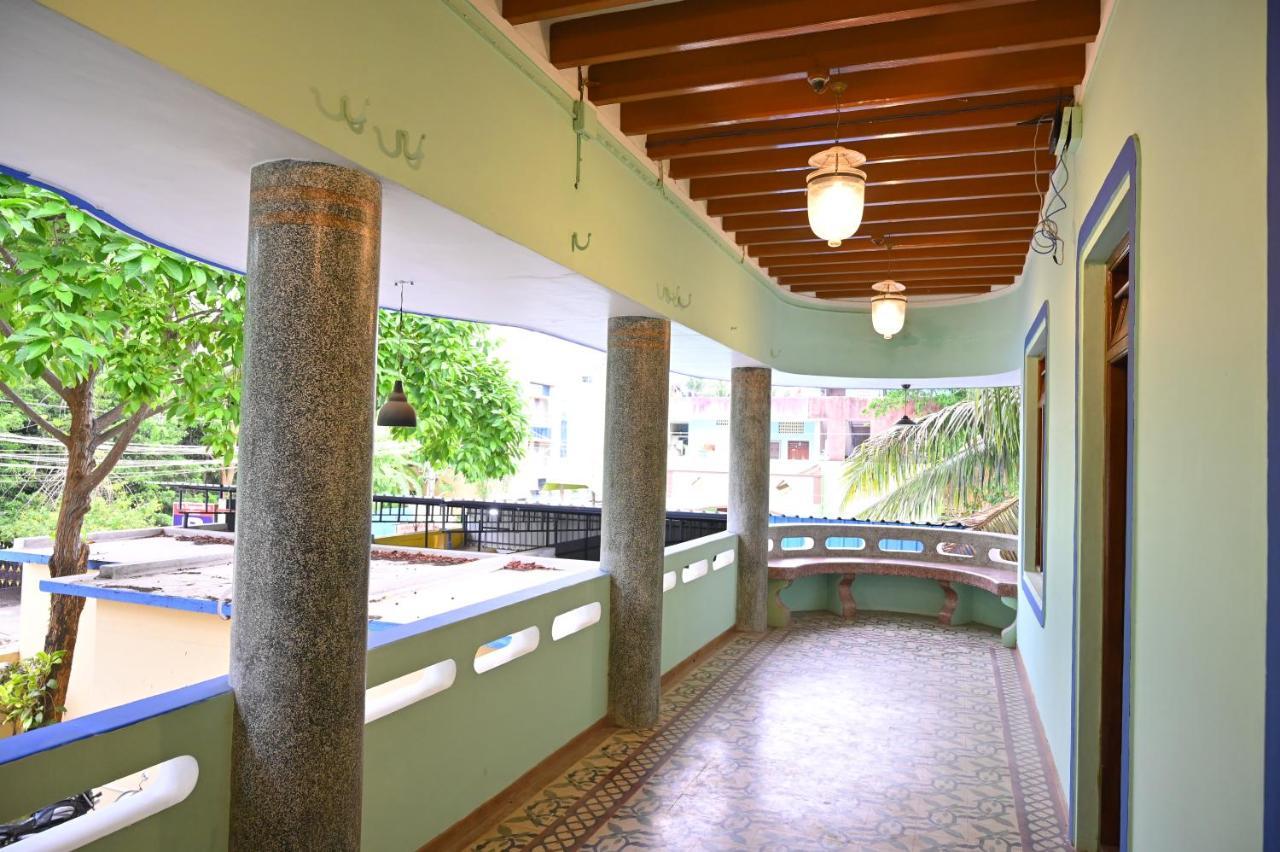 Les Boganveillea Heritage Guest House Ауровиль Экстерьер фото